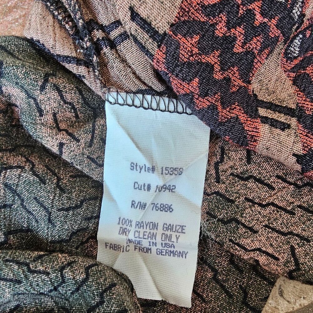 Dorothy Schoelen Platinum Rayon Tiger Print Top, Shows Some Wear, Size S, Loose - Picture 4 of 11